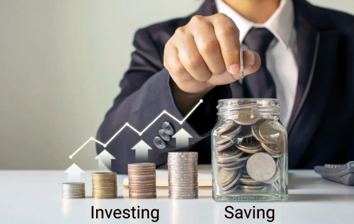 The Detailed Difference Between Saving and Investing